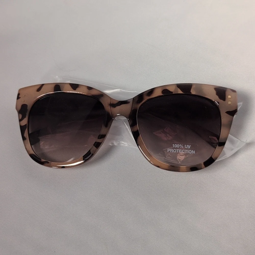 Fossil 54mm Tortoise Sunglasses